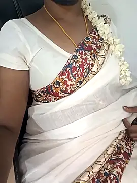 Snapshot of Tamil-hotwife chatting on 09.14.25 Tamil-hotwife online show from 09.14.25