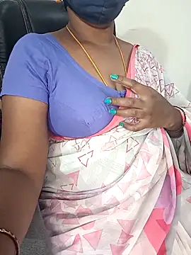 Snapshot of Tamil-hotwife chatting on 09.15.25 Tamil-hotwife online show from 09.15.25