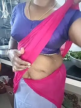 Snapshot of Tamil-hotwife chatting on 09.16.25 Tamil-hotwife online show from 09.16.25