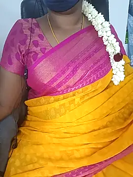 Snapshot of Tamil-hotwife chatting on 09.29.25 Tamil-hotwife online show from 09.29.25