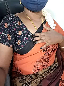 Snapshot of Tamil-hotwife chatting on 10.02.25 Tamil-hotwife online show from 10.02.25