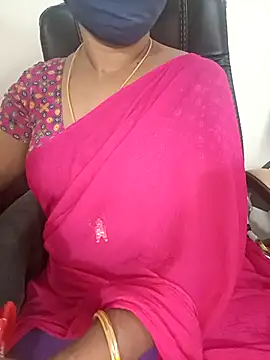 Snapshot of Tamil-hotwife chatting on 10.06.25 Tamil-hotwife online show from 10.06.25