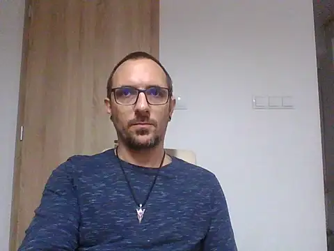 Snapshot of latin_mike chatting on 02.16.26 latin mike online show from 02.16.26