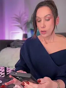 Fiona Kent  online show from 02.02.25