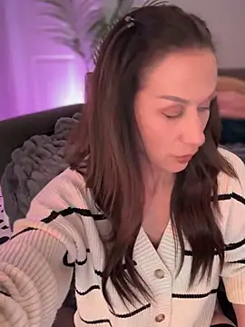 Fiona Kent  online show from 02.26.25