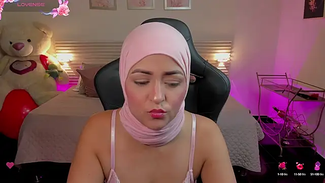 Snapshot of New_Arab_Kingdom chatting on 10.06.25 New Arab Kingdom online show from 10.06.25