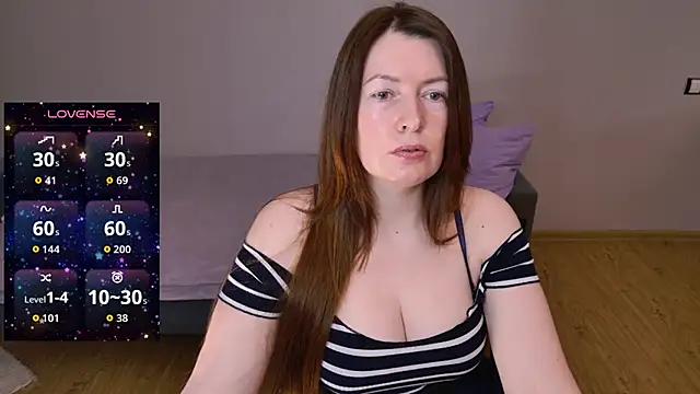 Snapshot of Kira_land chatting on 11.09.25 Kira land online show from 11.09.25