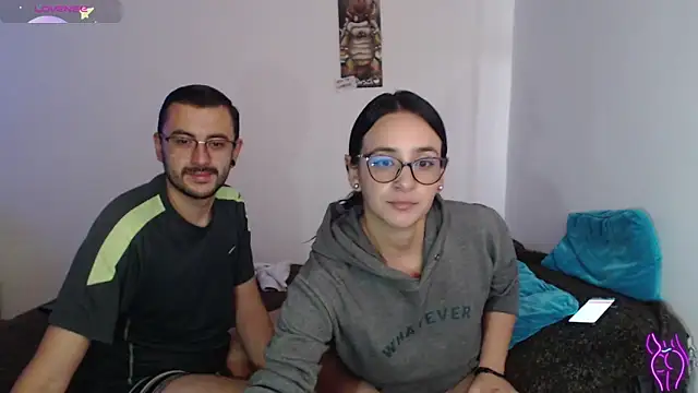 Snapshot of party2col chatting on 11.26.25 party2col online show from 11.26.25