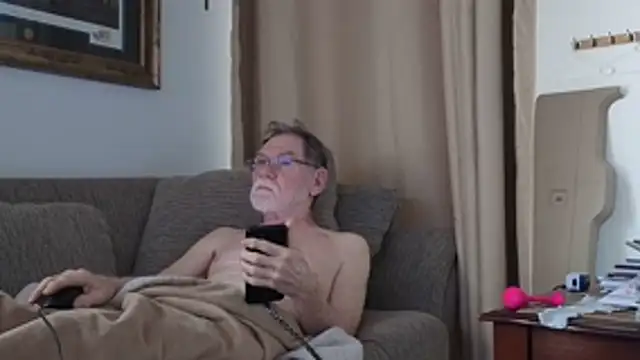 Snapshot of CDforU chatting on 02.25.26 CDforU online show from 02.25.26