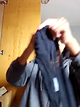 Snapshot of Goldenlace chatting on 03.14.25 Goldenlace online show from 03.14.25