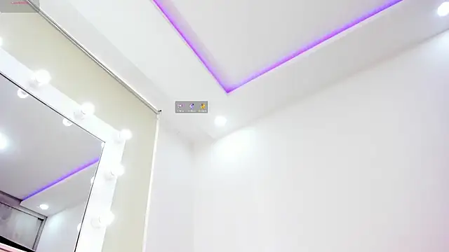 Snapshot of karlyn_angels chatting on 11.20.25 karlyn angels online show from 11.20.25