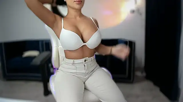 Snapshot of _missperfection_ chatting on 01.10.26 missperfection online show from 01.10.26