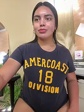 HotstuffCherrySummer online show from 03.18.25