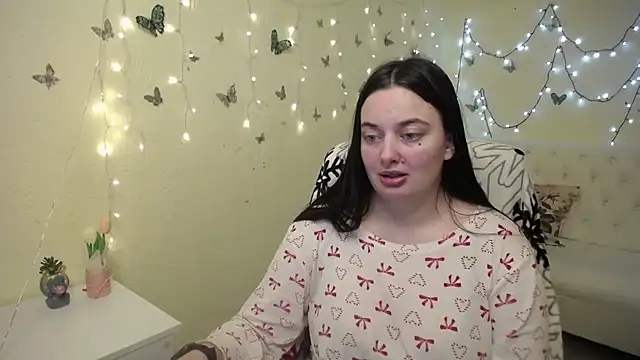 Snapshot of MilanaPrice chatting on 02.22.26 MilanaPrice online show from 02.22.26