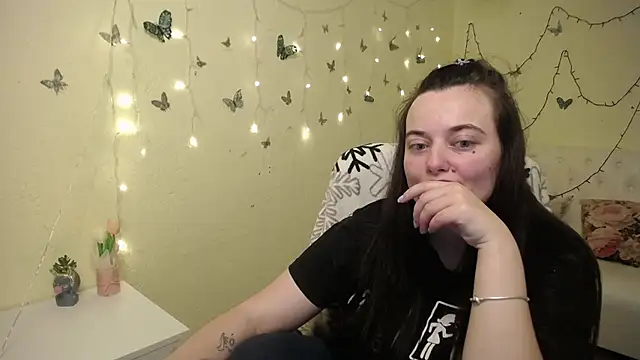 Snapshot of MilanaPrice chatting on 02.26.26 MilanaPrice online show from 02.26.26