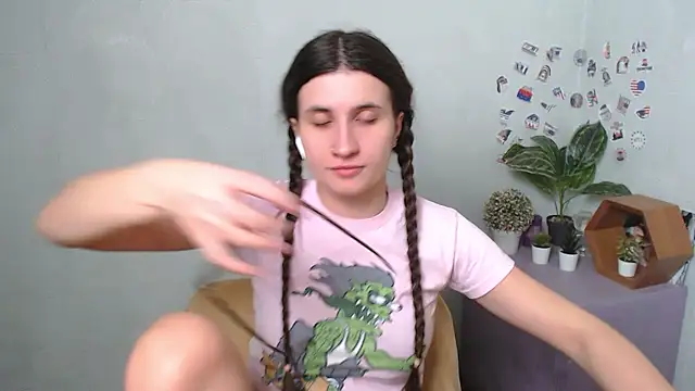 MaryEm976 online show from 01.10.26