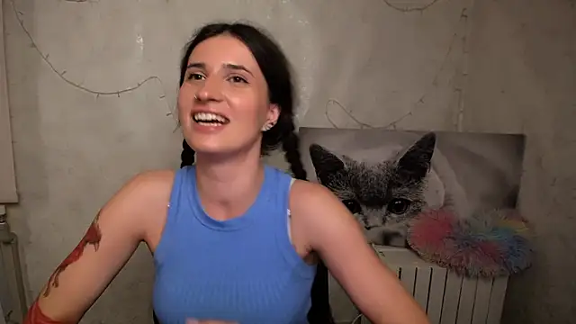 Snapshot of MaryEm976 chatting on 05.15.26 MaryEm976 online show from 05.15.26