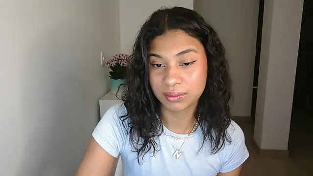 dark enchantress  online show from 12.13.24