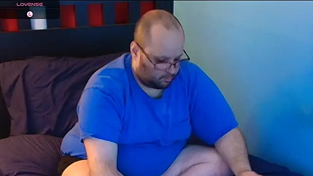 Snapshot of lefty15242 chatting on 11.15.25 lefty15242 online show from 11.15.25