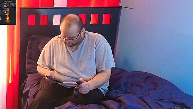 Snapshot of lefty15242 chatting on 11.29.25 lefty15242 online show from 11.29.25