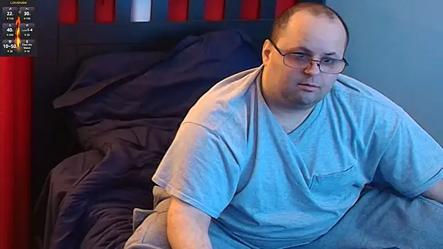 Snapshot of lefty15242 chatting on 12.02.25 lefty15242 online show from 12.02.25