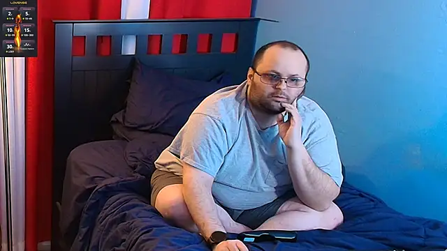 Snapshot of lefty15242 chatting on 12.17.25 lefty15242 online show from 12.17.25