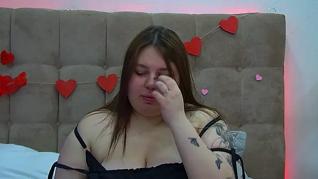 LillianKim online show from 02.16.25