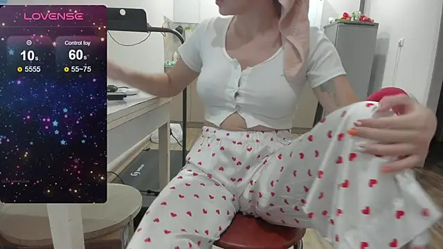 92yourbitch922 online show from 12.13.25