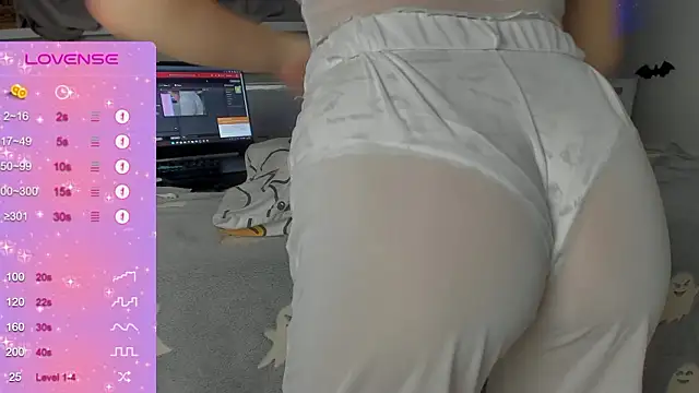 Snapshot of 92yourbitch922 chatting on 03.13.26 92yourbitch922 online show from 03.13.26