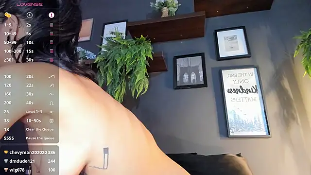 Mackenzie Moore online show from 12.04.24