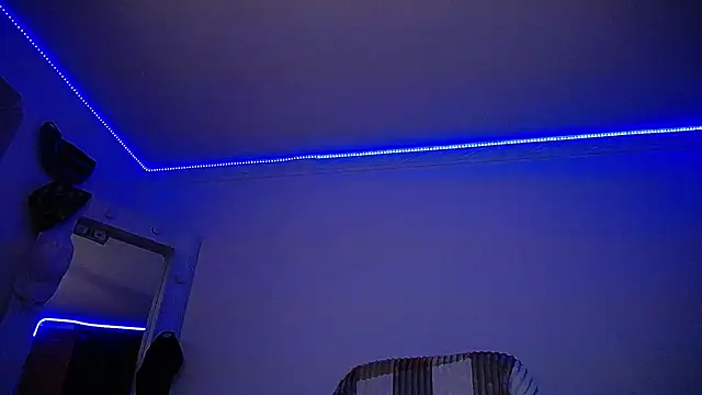 Snapshot of strongboy_ chatting on 01.11.25 strongboy online show from 01.11.25