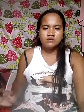 Snapshot of Sexiest_quen chatting on 12.14.25 Sexiest quen online show from 12.14.25