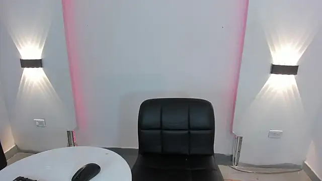 Snapshot of xGenesis_Miller_ chatting on 09.15.25 xGenesis Miller online show from 09.15.25