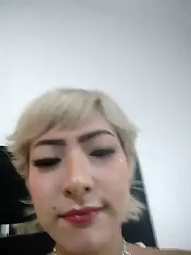 Snapshot of xGenesis_Miller_ chatting on 10.31.25 xGenesis Miller online show from 10.31.25