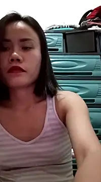 Snapshot of Hotbaby_1523 chatting on 03.15.25 Hotbaby 1523 online show from 03.15.25