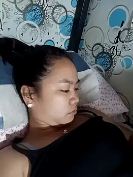 Snapshot of Hotbaby_1523 chatting on 10.03.25 Hotbaby 1523 online show from 10.03.25