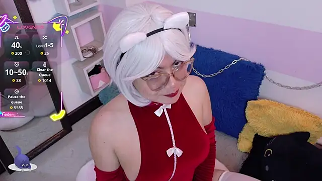 Catwhite  online show from 01.16.26