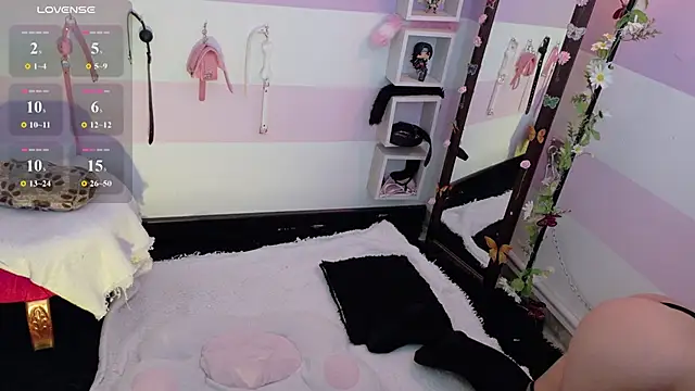 Catwhite  online show from 04.22.26