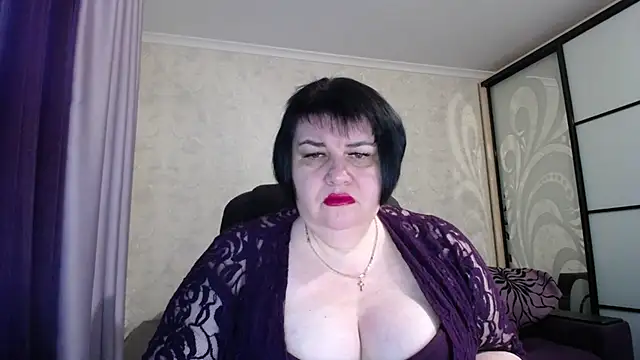 JuicyLady Di online show from 12.23.25
