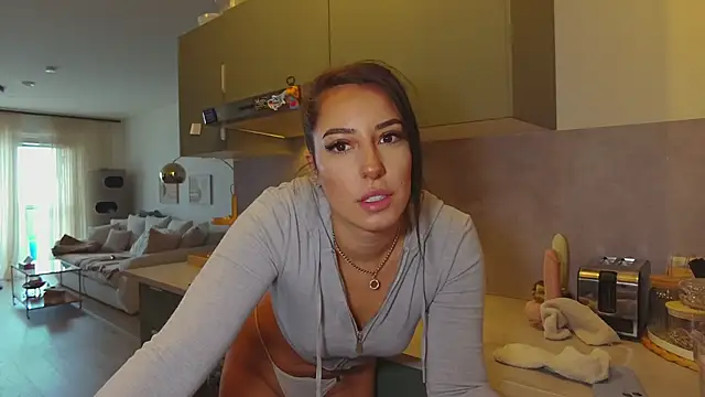 SissiVienna online show from 10.30.25