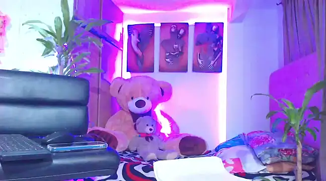 Hotgiirl 1 online show from 02.13.25