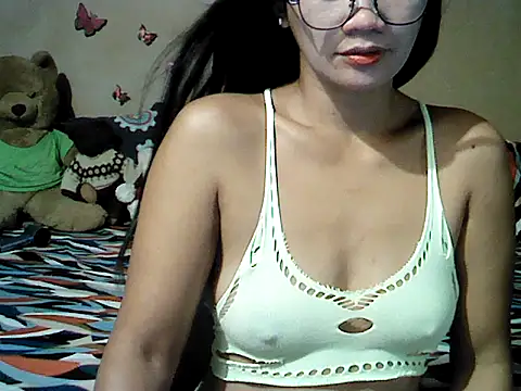 Mia Rein online show from 06.17.26