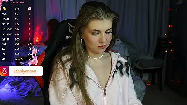 Snapshot of Just_alice chatting on 01.22.25 Just alice online show from 01.22.25