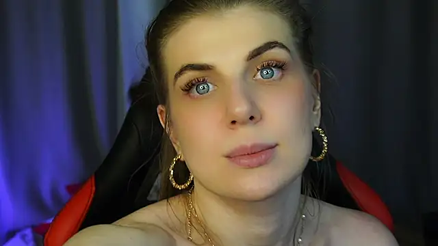 Snapshot of Just_alice chatting on 03.12.25 Just alice online show from 03.12.25