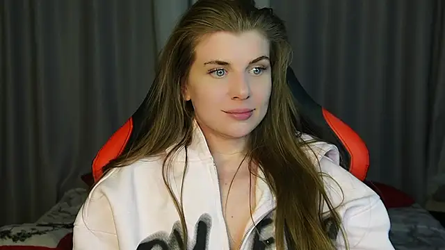 Snapshot of Just_alice chatting on 03.15.25 Just alice online show from 03.15.25