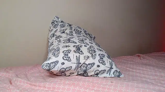 Snapshot of Just_alice chatting on 10.02.25 Just alice online show from 10.02.25