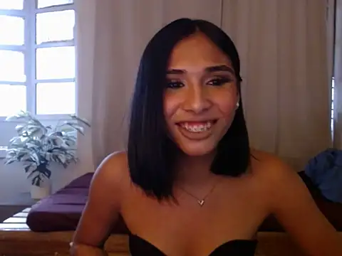 Snapshot of TSqueenOfCUM chatting on 07.10.26 TSqueenOfCUM online show from 07.10.26