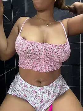 Snapshot of belaa_1 chatting on 03.09.25 belaa 1 online show from 03.09.25