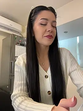 Snapshot of denise_k chatting on 02.21.26 denise k online show from 02.21.26