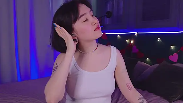 Snapshot of So_audrey chatting on 02.17.25 So audrey online show from 02.17.25